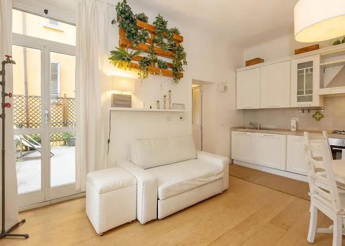Wonderful Onebedroom Flat Chinatown - Mirable Pm Apartment
